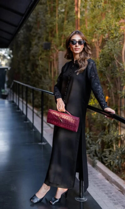 Noir - Black Soft Georgette 2-Piece Suit